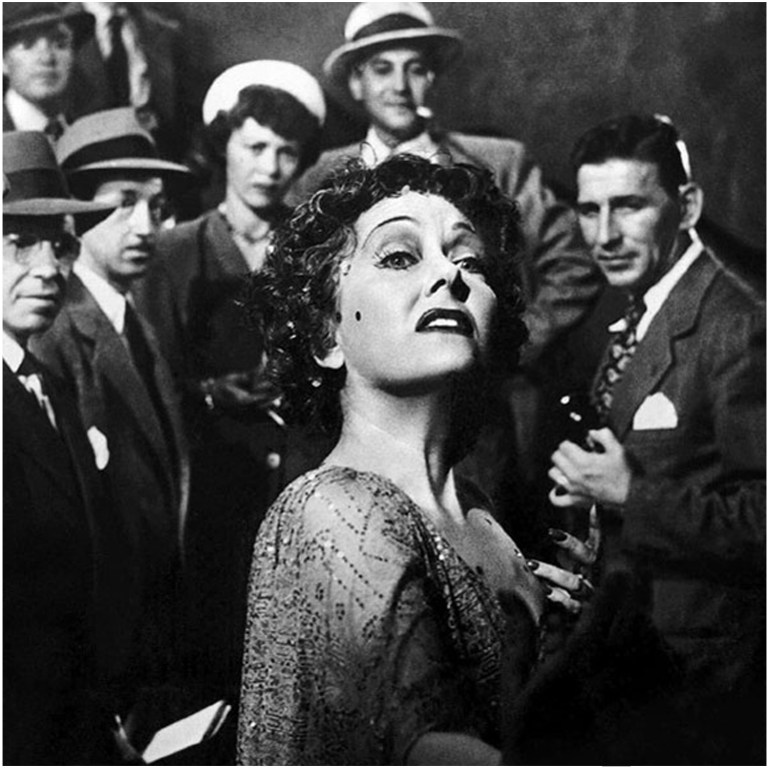 Bonus Tie-in 02 – Sunset Boulevard